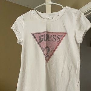Guess shirt size medium (juniors) never worn
